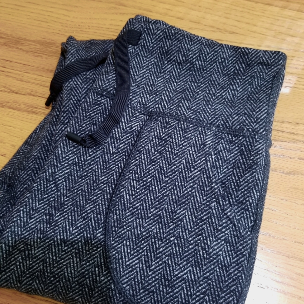 Lululemon pants / leggings